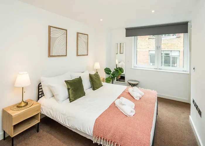 Shoreditch Apartments By Sleepy